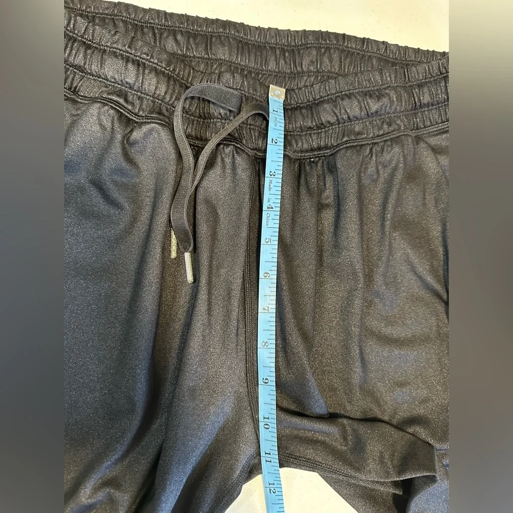Lululemon Women’s Nylon & Lycra Joggers Pants Size 8 Black Drawstring Waist Logo